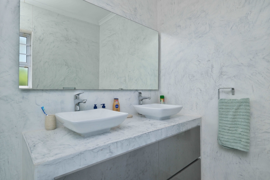 3 Bedroom Property for Sale in Sherwood Eastern Cape